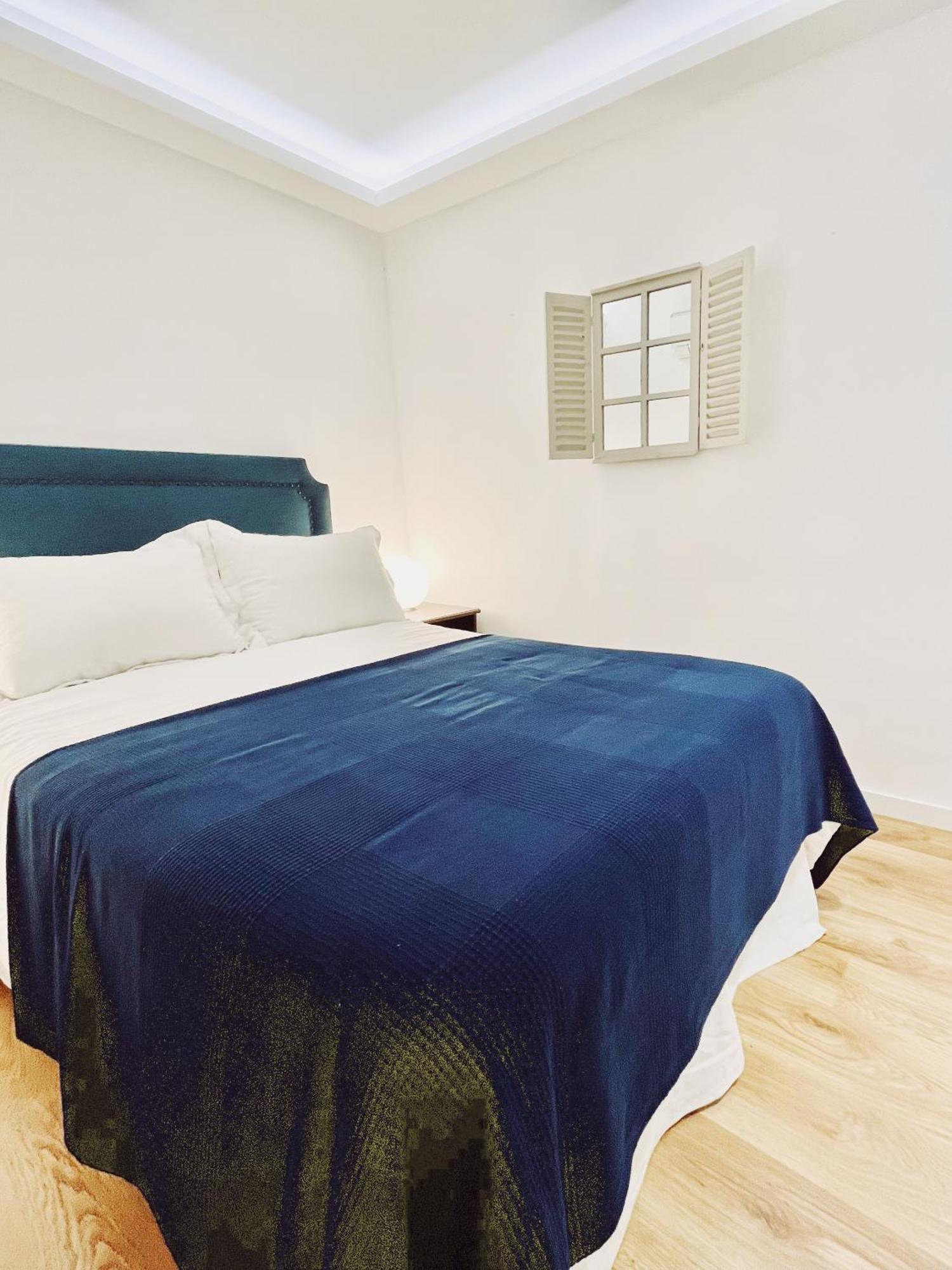 Dplace To Be - Exclusive Apartments In Historic Center マドリード 部屋 写真