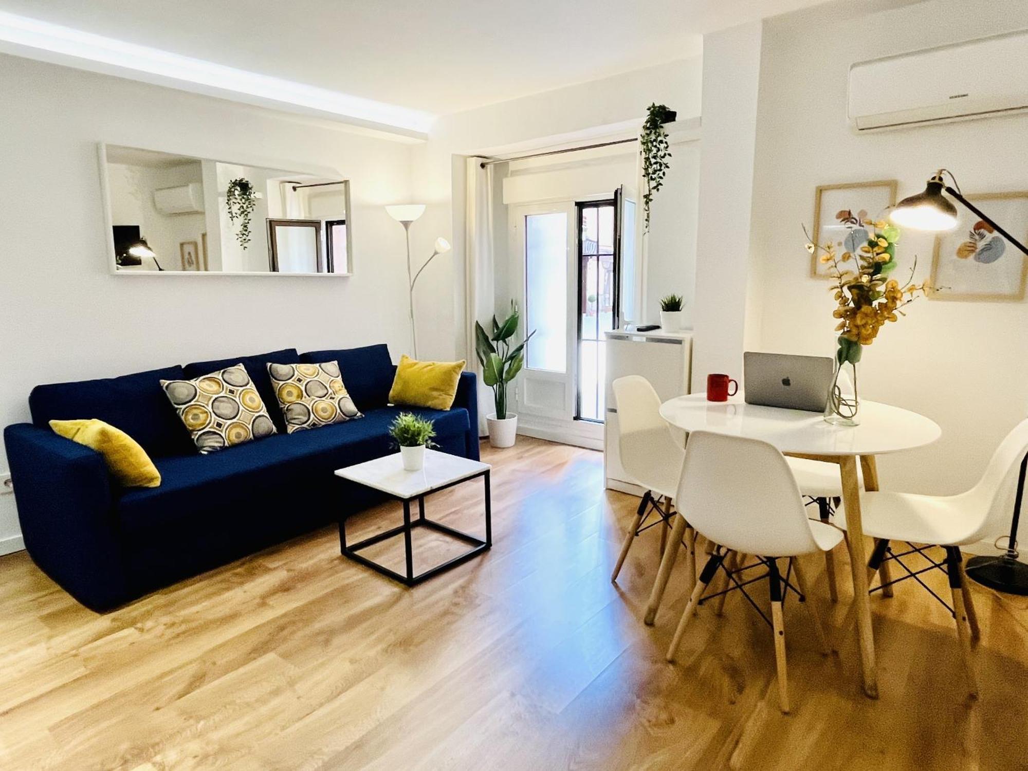 Dplace To Be - Exclusive Apartments In Historic Center マドリード 部屋 写真