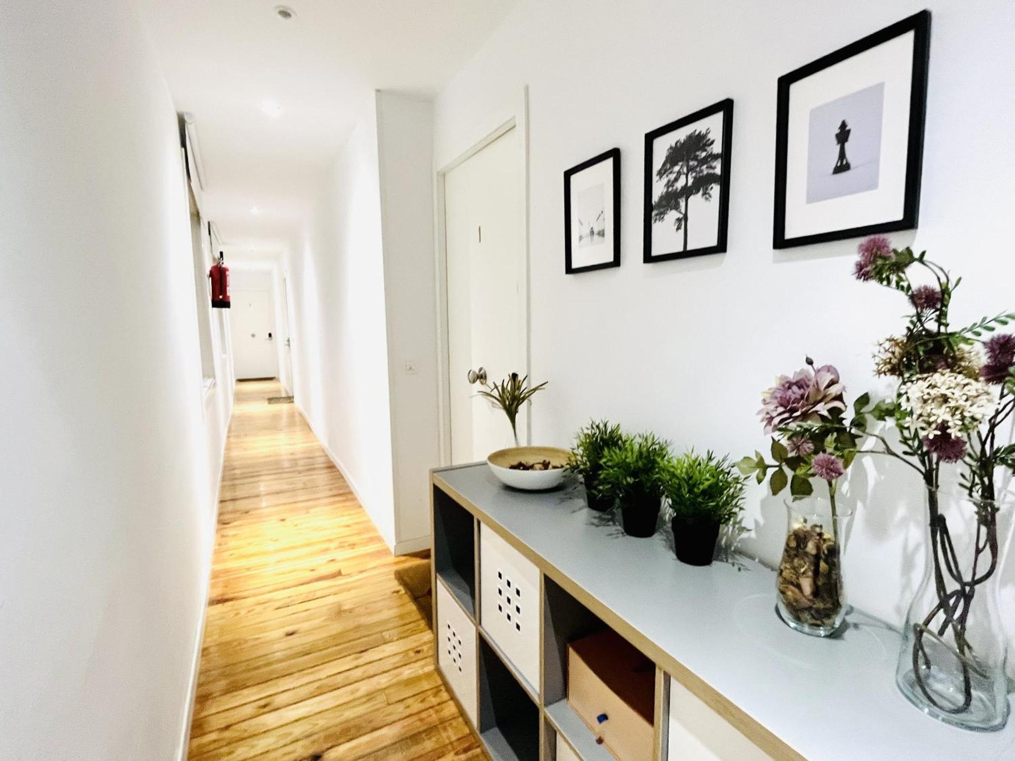 Dplace To Be - Exclusive Apartments In Historic Center マドリード エクステリア 写真